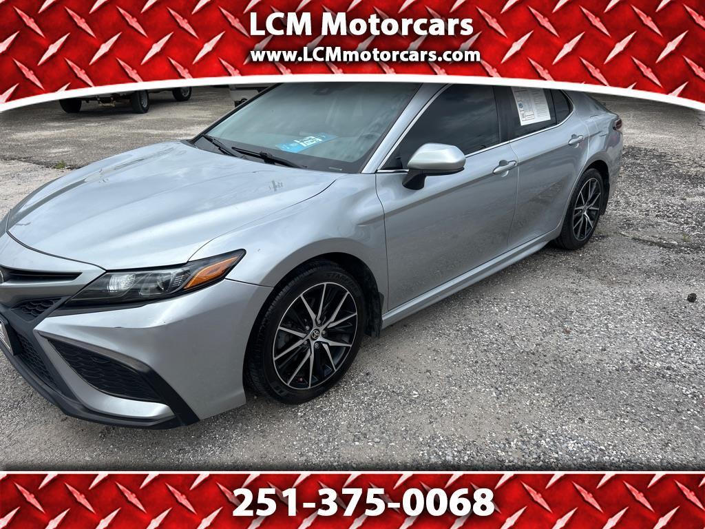 Toyota Camry SE Auto (Natl) 2021