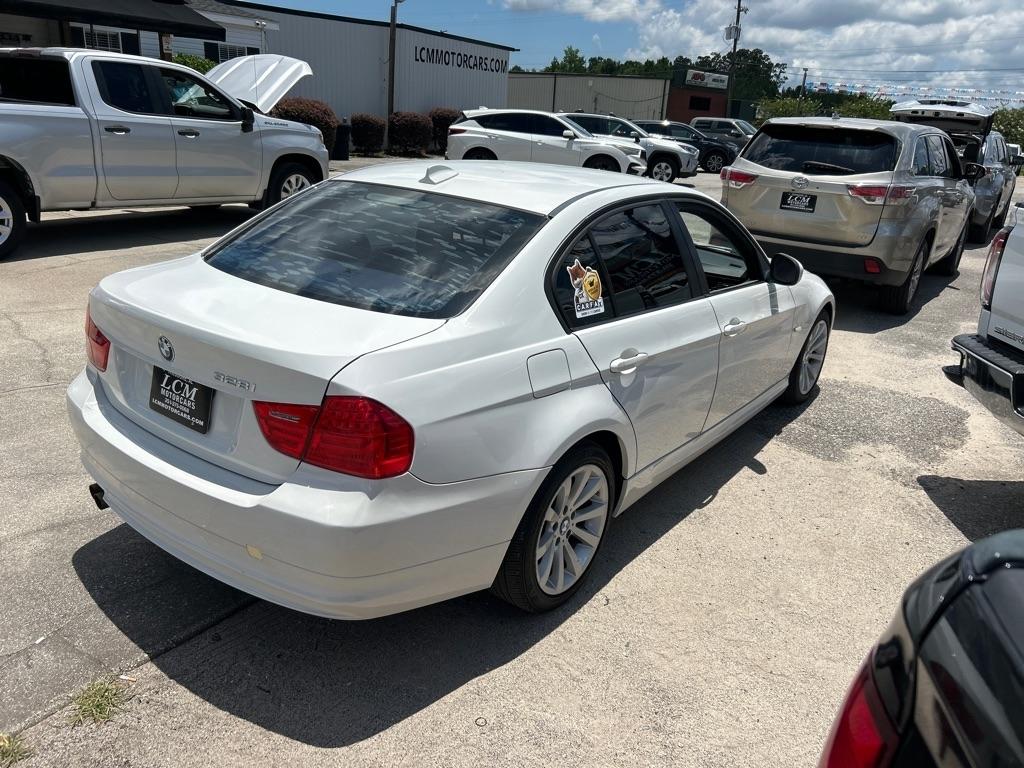 BMW 3 Series 4dr Sdn 328i RWD South Africa 2011