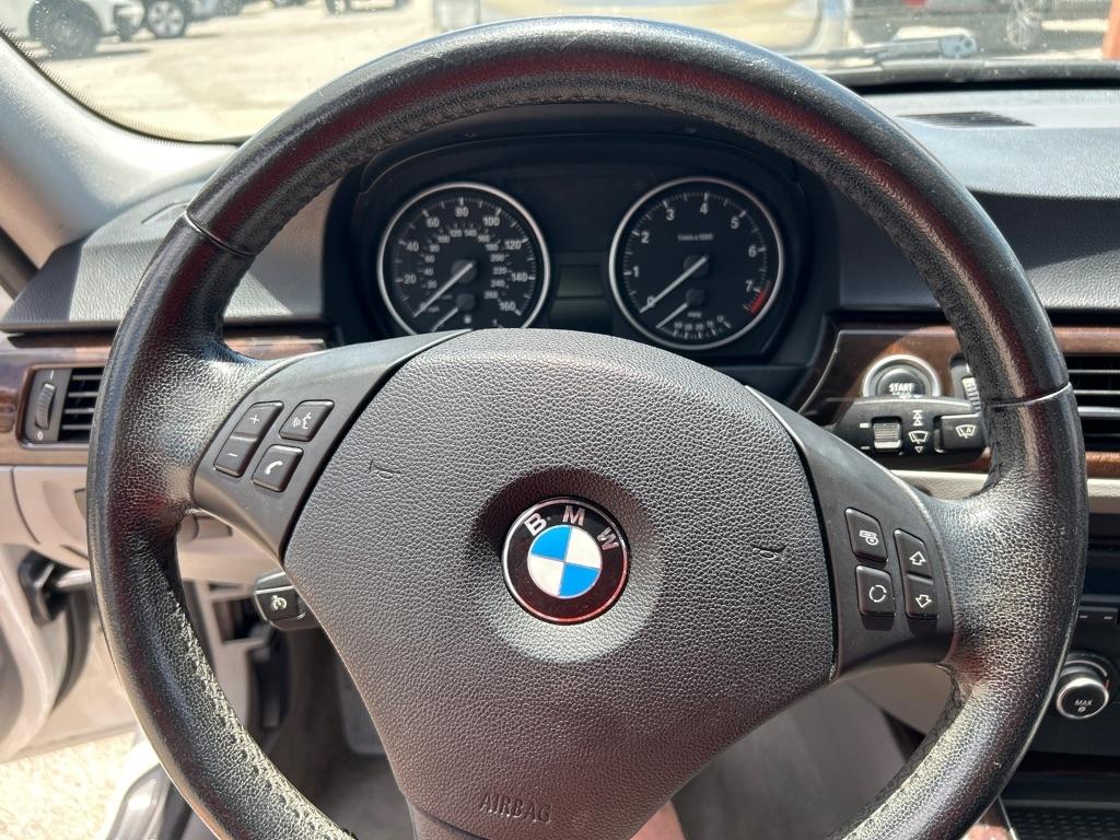 BMW 3 Series 4dr Sdn 328i RWD South Africa 2011