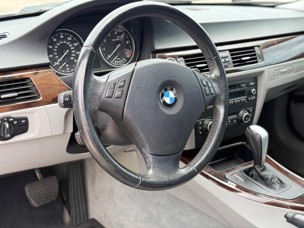 BMW 3 Series 4dr Sdn 328i RWD South Africa 2011
