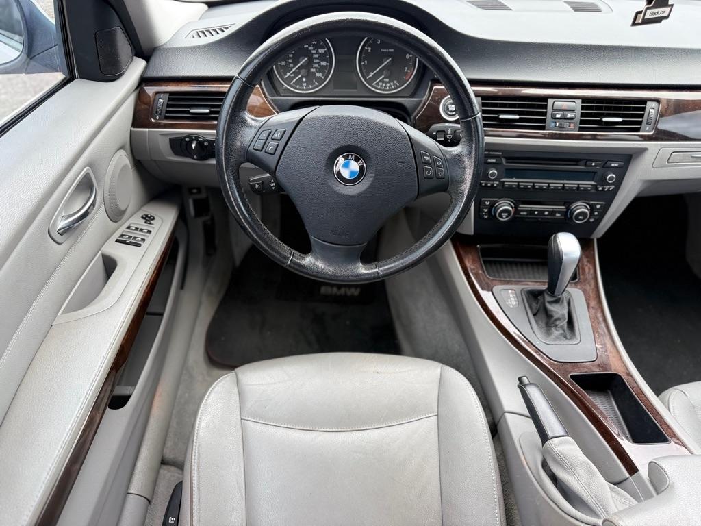 BMW 3 Series 4dr Sdn 328i RWD South Africa 2011