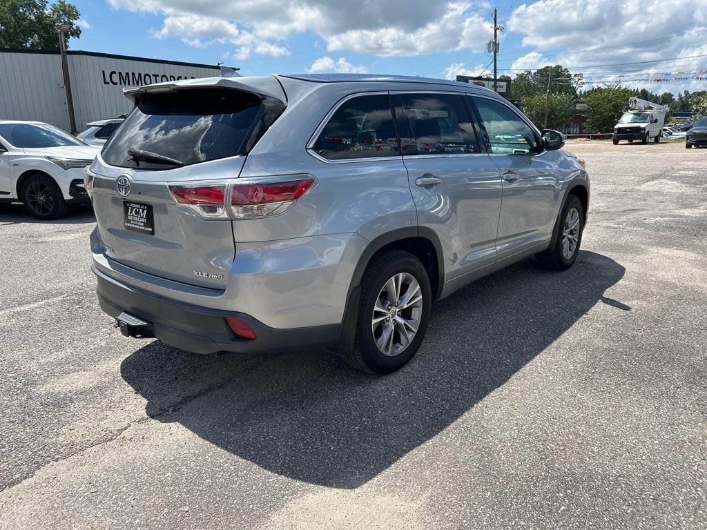 Toyota Highlander AWD 4dr V6 XLE (Natl) 2015