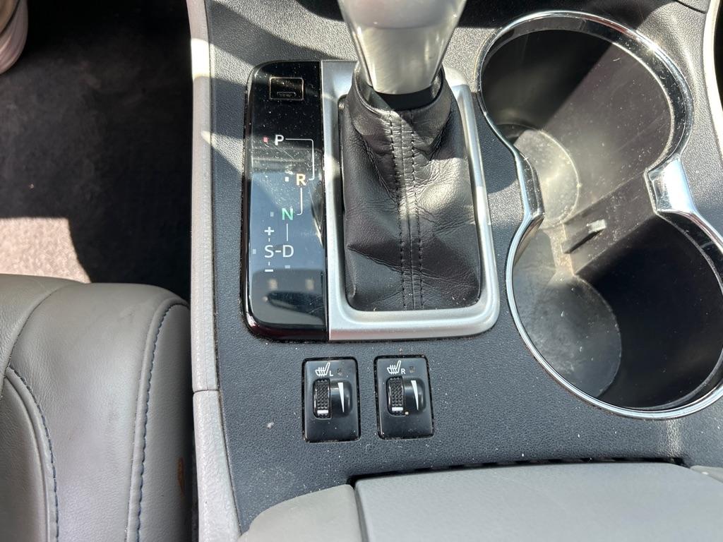 Toyota Highlander AWD 4dr V6 XLE (Natl) 2015
