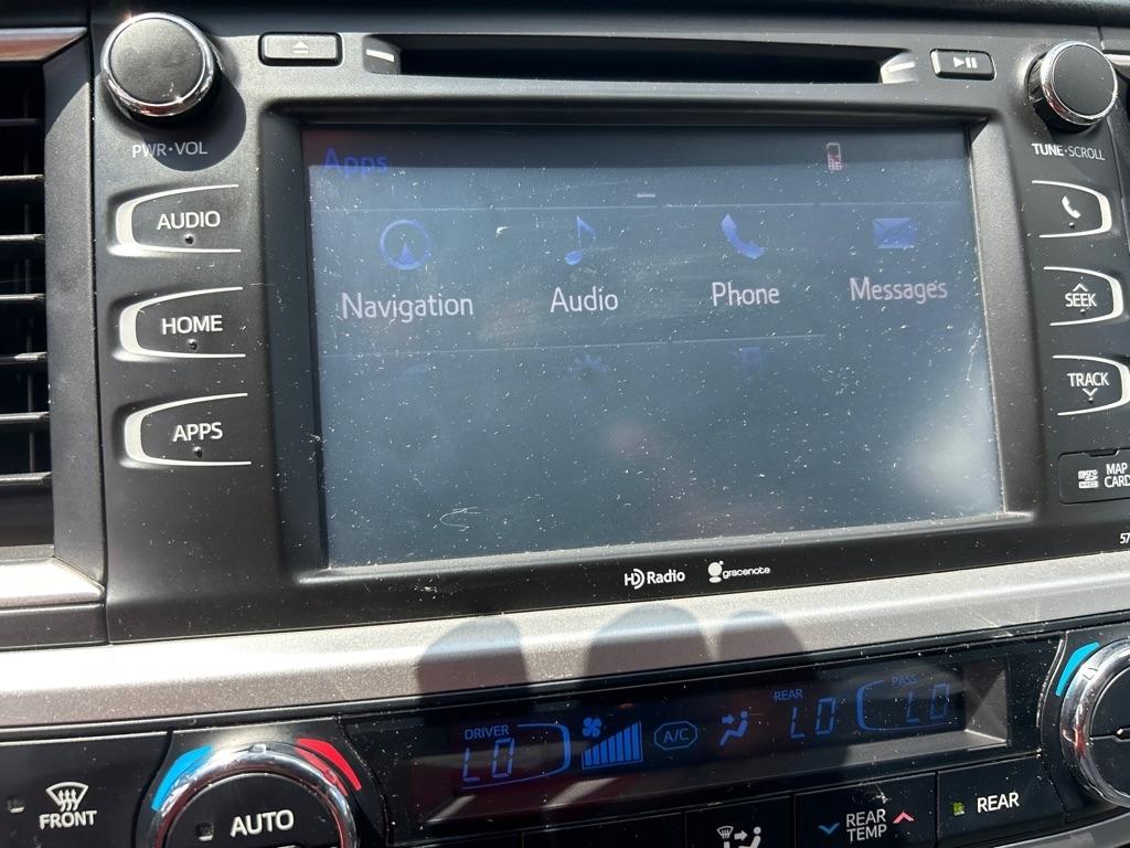 Toyota Highlander AWD 4dr V6 XLE (Natl) 2015