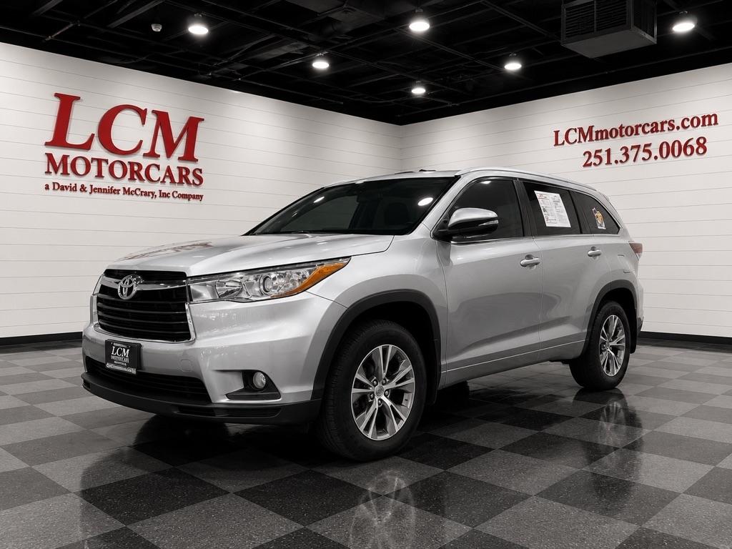Toyota Highlander AWD 4dr V6 XLE (Natl) 2015