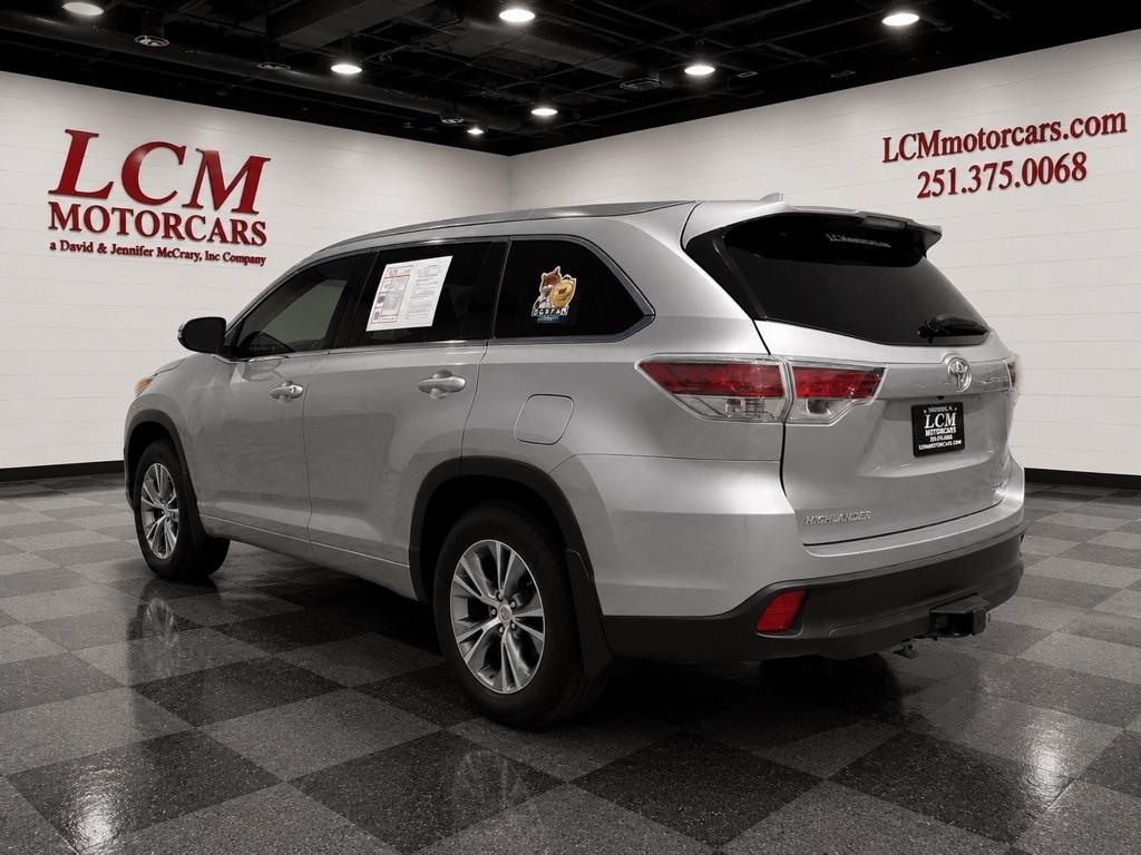 Toyota Highlander AWD 4dr V6 XLE (Natl) 2015