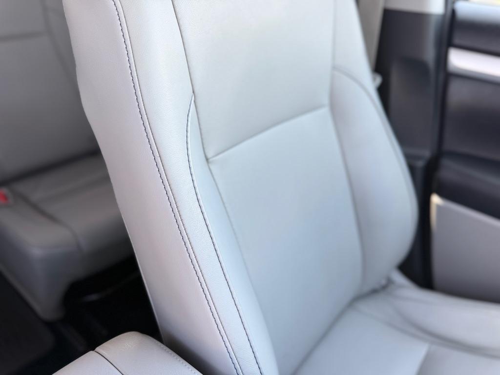 Toyota Highlander AWD 4dr V6 XLE (Natl) 2015