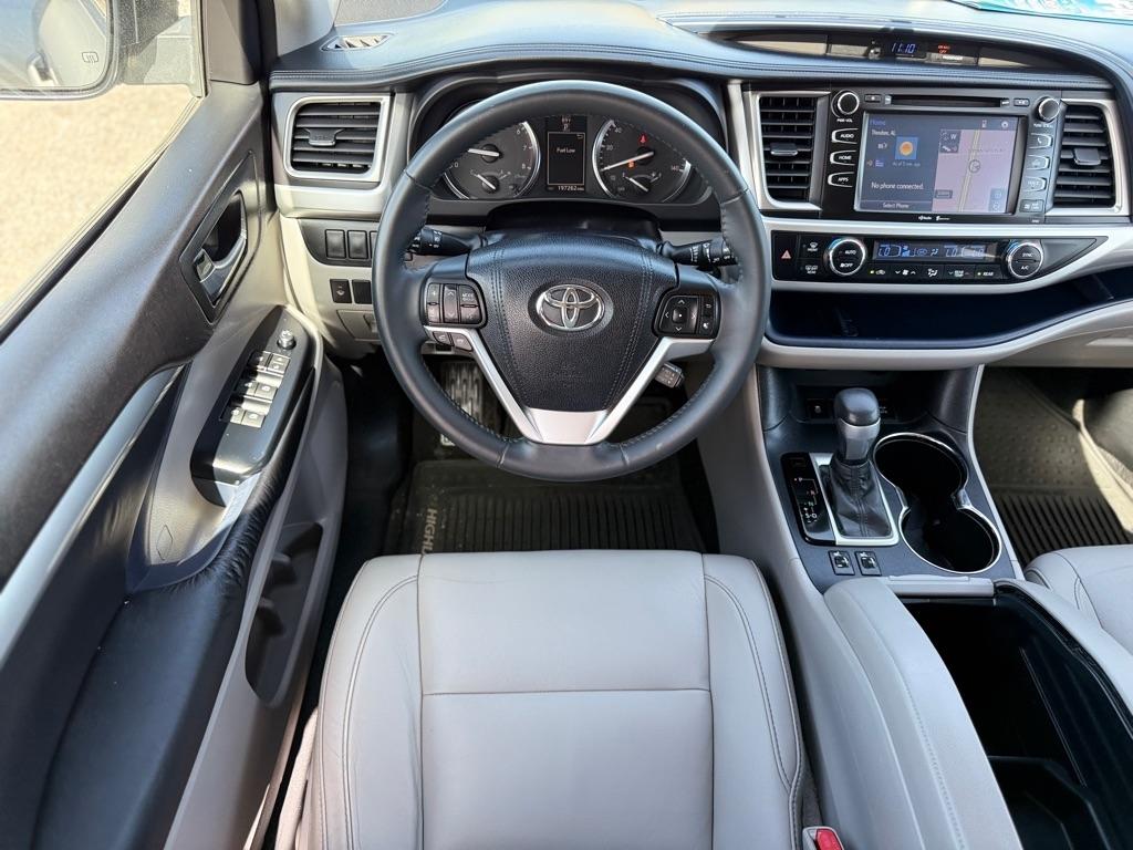 Toyota Highlander AWD 4dr V6 XLE (Natl) 2015