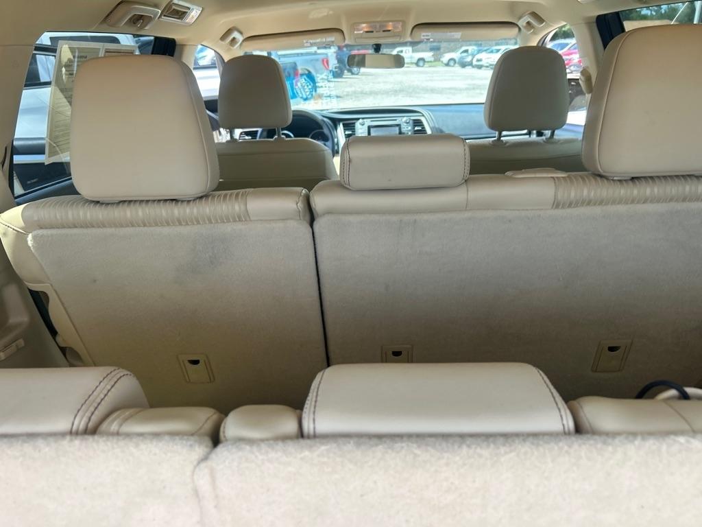 Toyota Highlander FWD 4dr V6 LE Plus (Natl) 2015