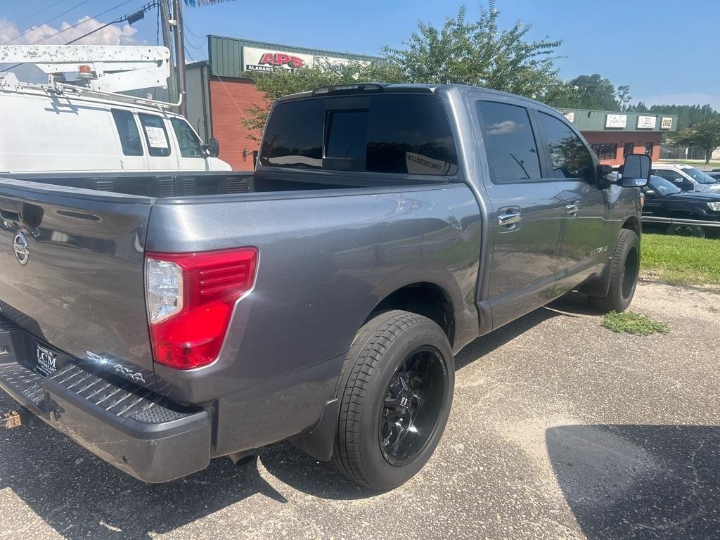 Nissan Titan 4x4 Crew Cab SV 2021