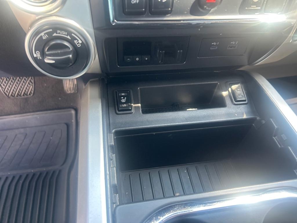 Nissan Titan 4x4 Crew Cab SV 2021