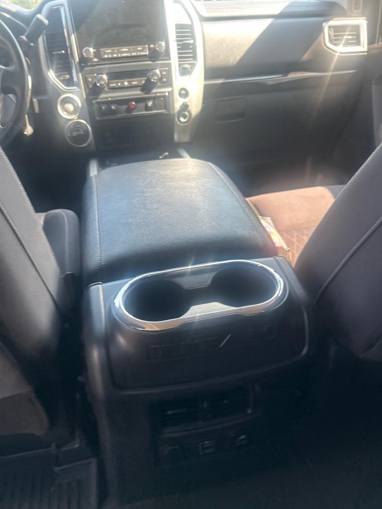 Nissan Titan 4x4 Crew Cab SV 2021