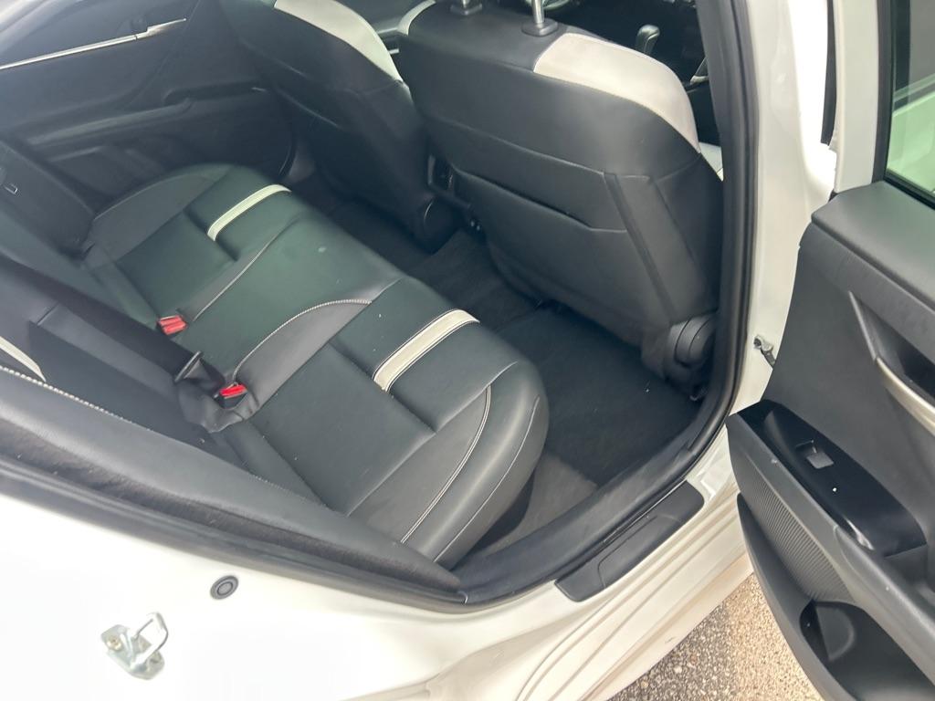 Toyota Camry XLE (Natl) 2025