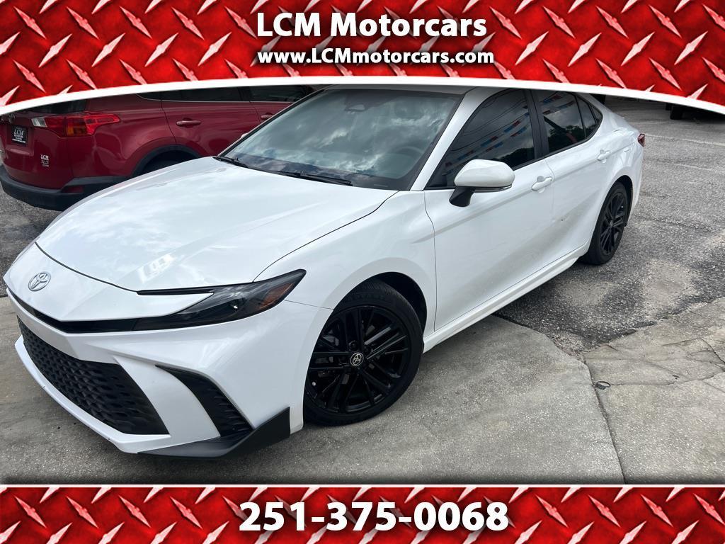 Toyota Camry XLE (Natl) 2025