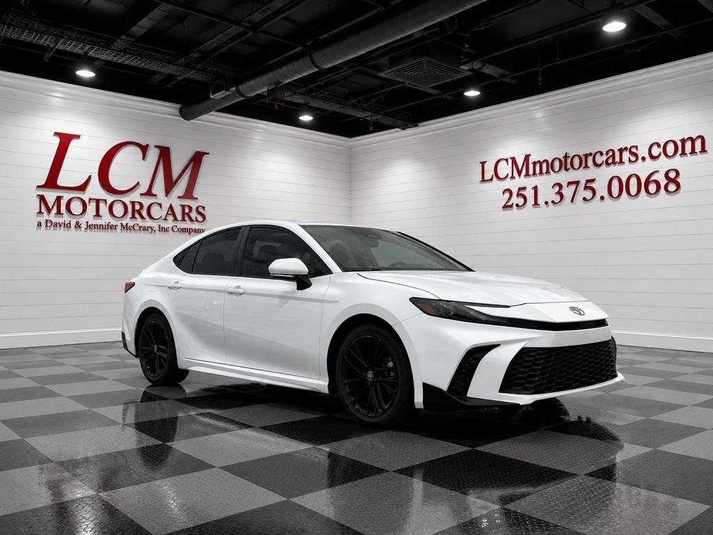 Toyota Camry SE Hyb 4D Sedan FWD 2025