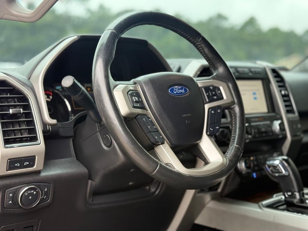 Ford F-150 SuperCrew 139" Lariat 4WD 2020
