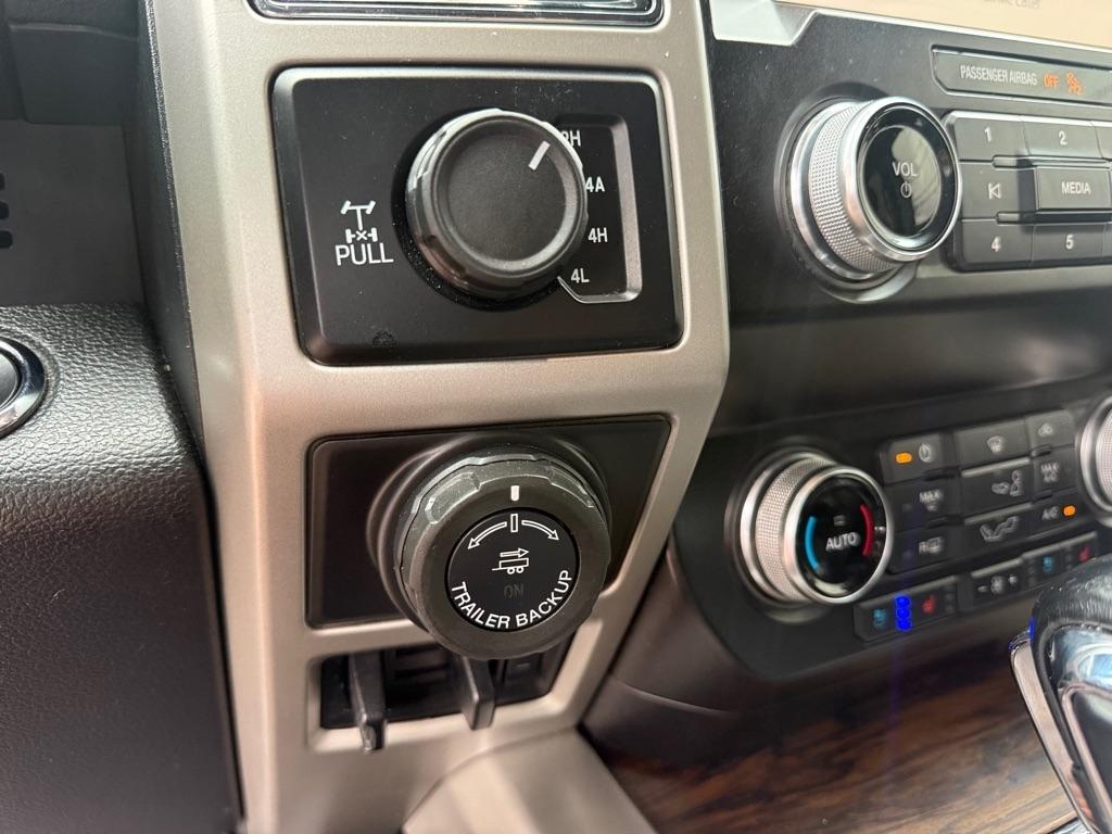 Ford F-150 SuperCrew 139" Lariat 4WD 2020