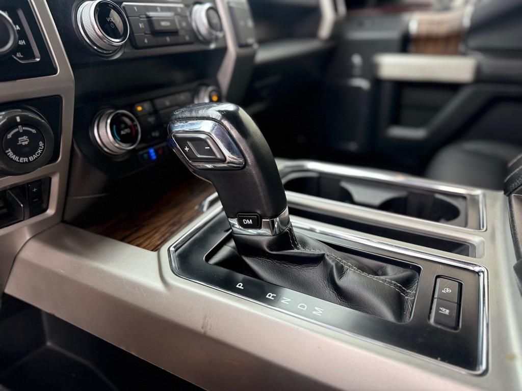 Ford F-150 SuperCrew 139" Lariat 4WD 2020