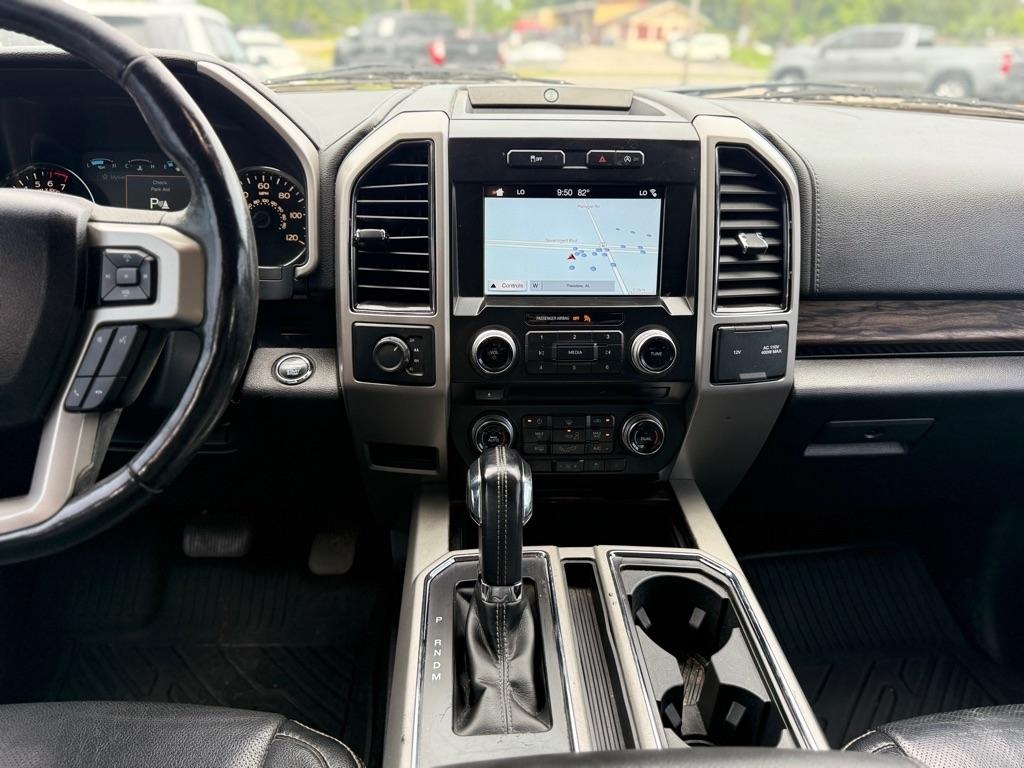 Ford F-150 SuperCrew 150" Lariat 4WD 2018