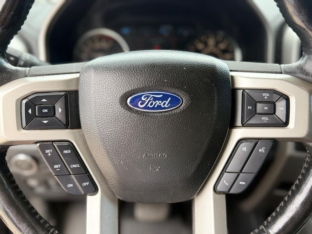 Ford F-150 SuperCrew 150" Lariat 4WD 2018