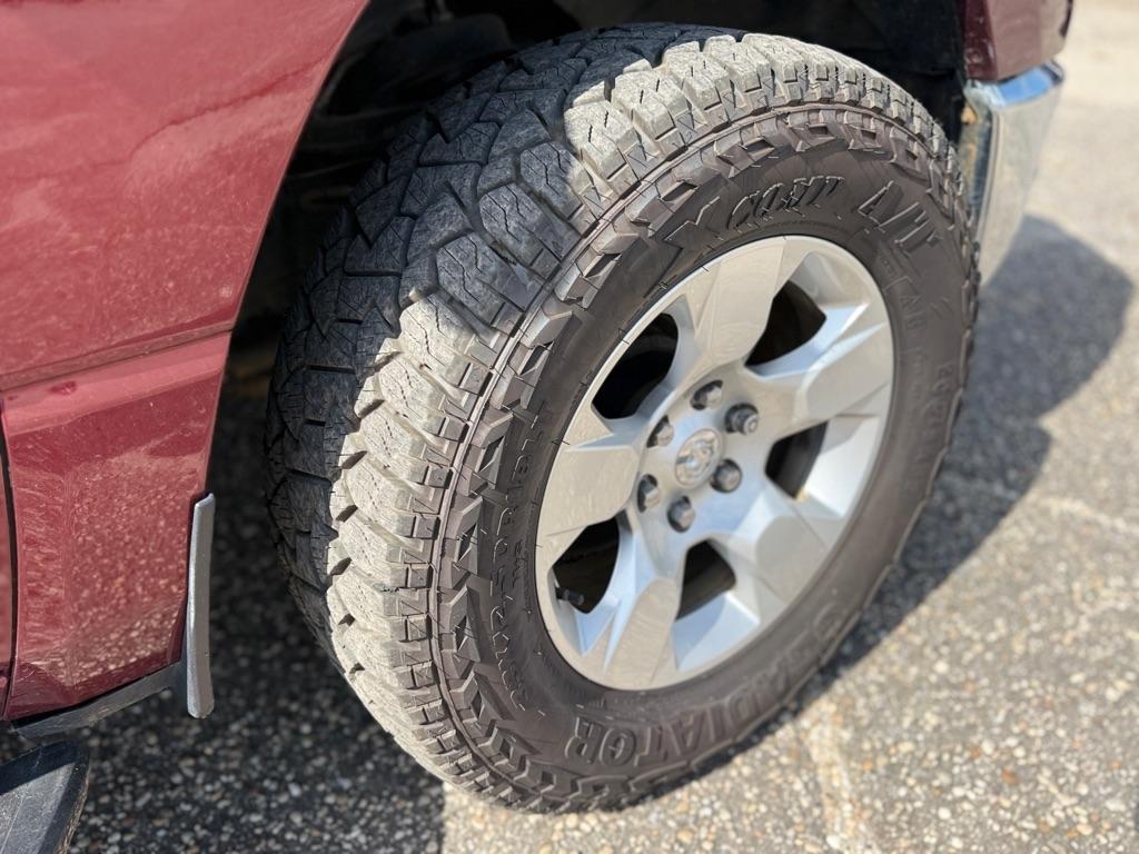RAM 1500 Big Horn 4x4 Quad Cab 6'4" Box 2022