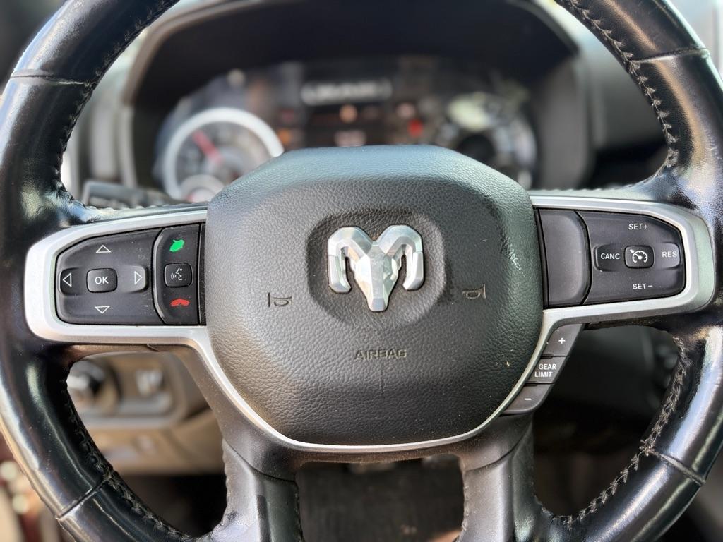 RAM 1500 Big Horn 4x4 Quad Cab 6'4" Box 2022