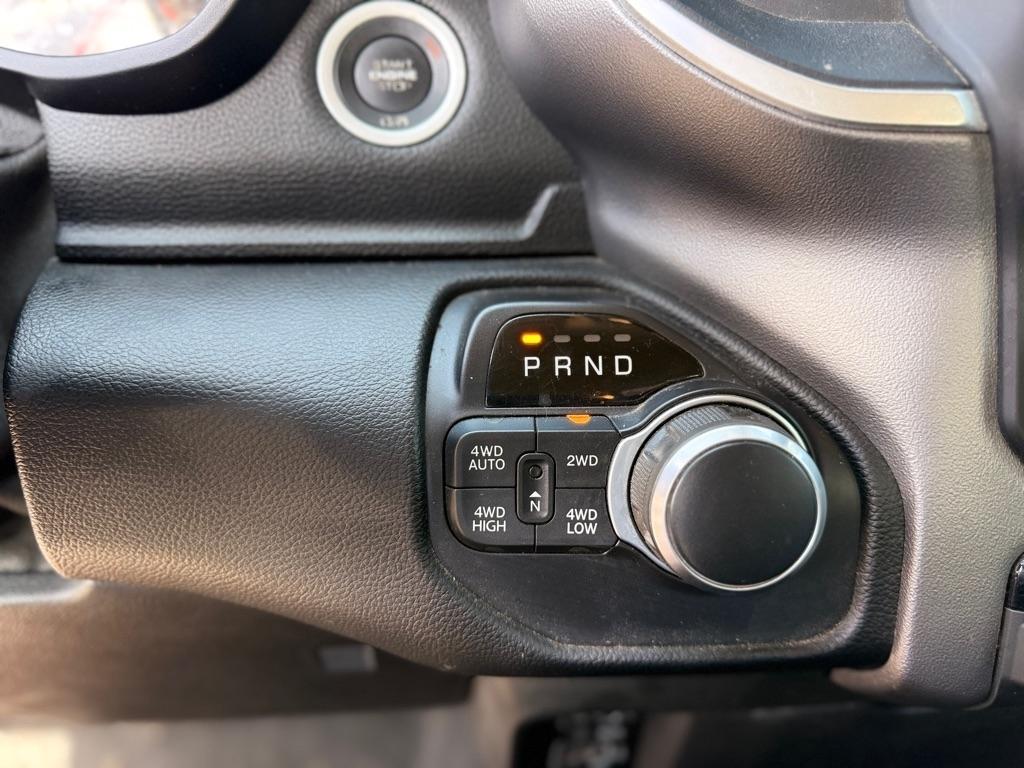 RAM 1500 Big Horn/Lone Star 4x4 Crew Cab 6'4" Box 2019