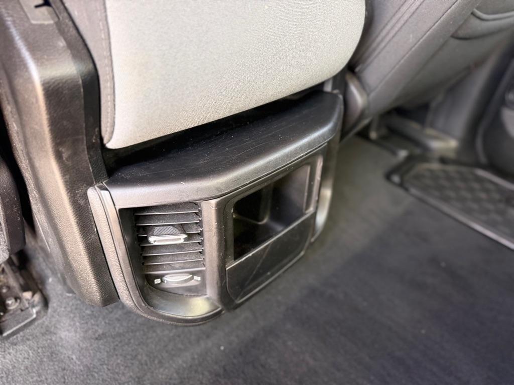 RAM 1500 Big Horn/Lone Star 4x4 Crew Cab 6'4" Box 2019