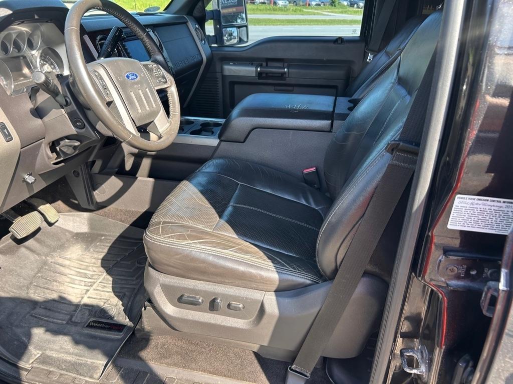 Ford Super Duty F-350 DRW 4WD Crew Cab 172" King Ranch 2012