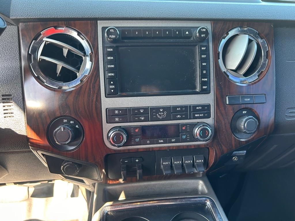 Ford Super Duty F-350 DRW Crew Cab 172" Lariat 4WD 2012
