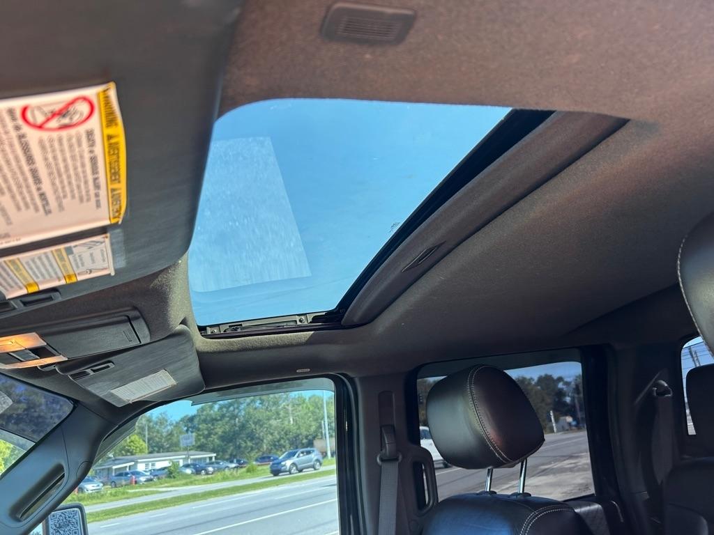 Ford Super Duty F-350 DRW Crew Cab 172" Lariat 4WD 2012
