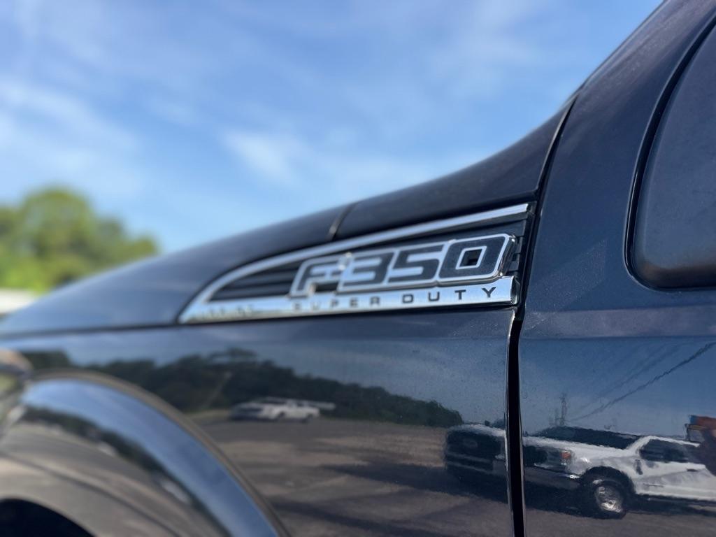 Ford Super Duty F-350 DRW Crew Cab 172" Lariat 4WD 2012