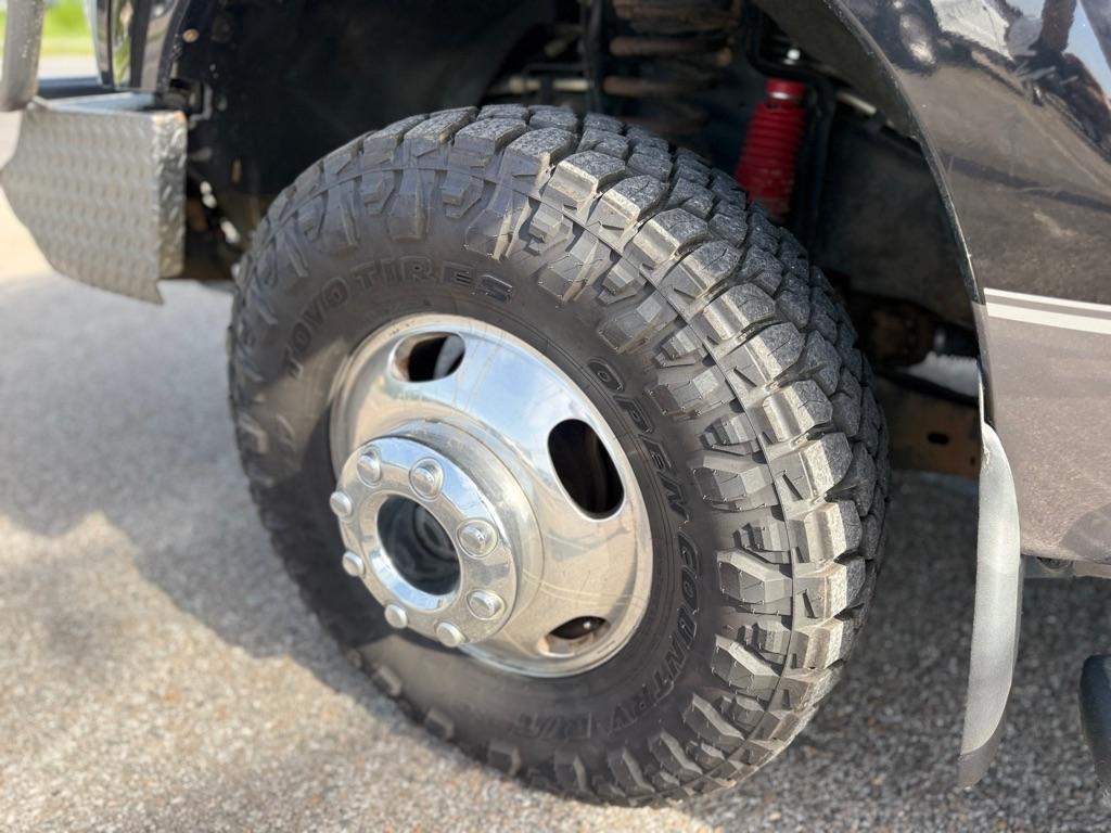 Ford Super Duty F-350 DRW Crew Cab 172" Lariat 4WD 2012