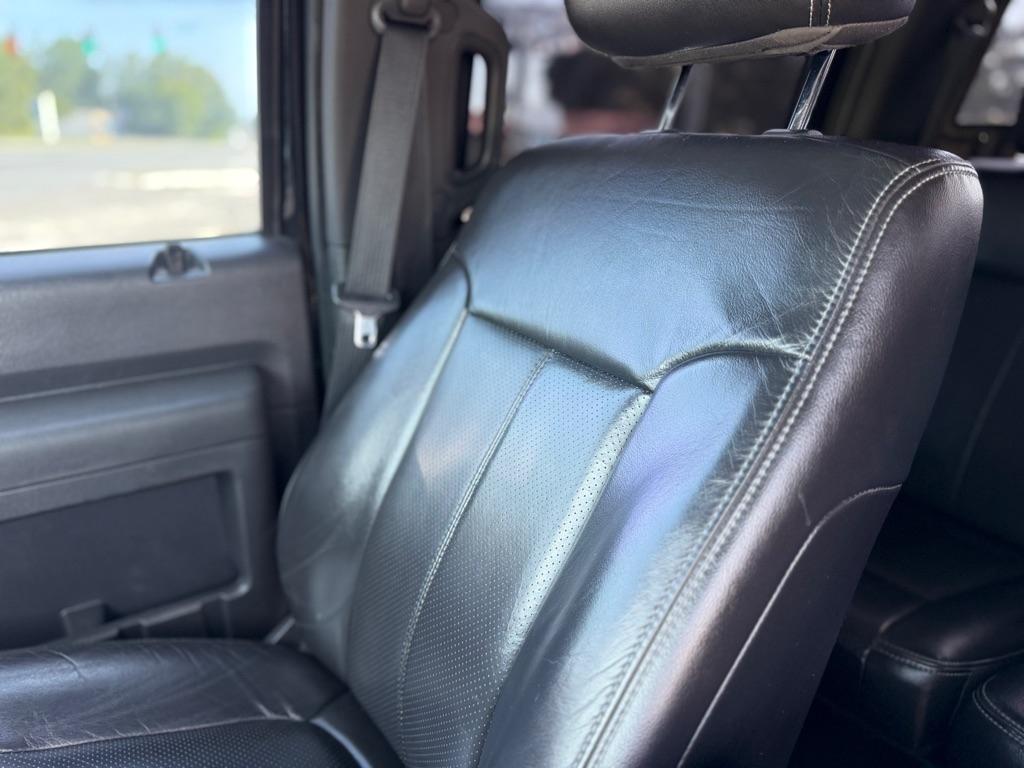 Ford Super Duty F-350 DRW Crew Cab 172" Lariat 4WD 2012