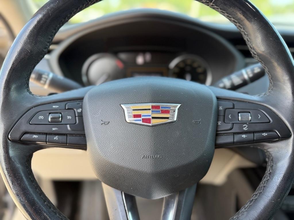 Cadillac XT4 FWD 4dr Luxury 2019