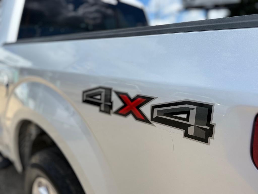 Ford F-150 XLT SuperCrew Short Bed 4WD 2019
