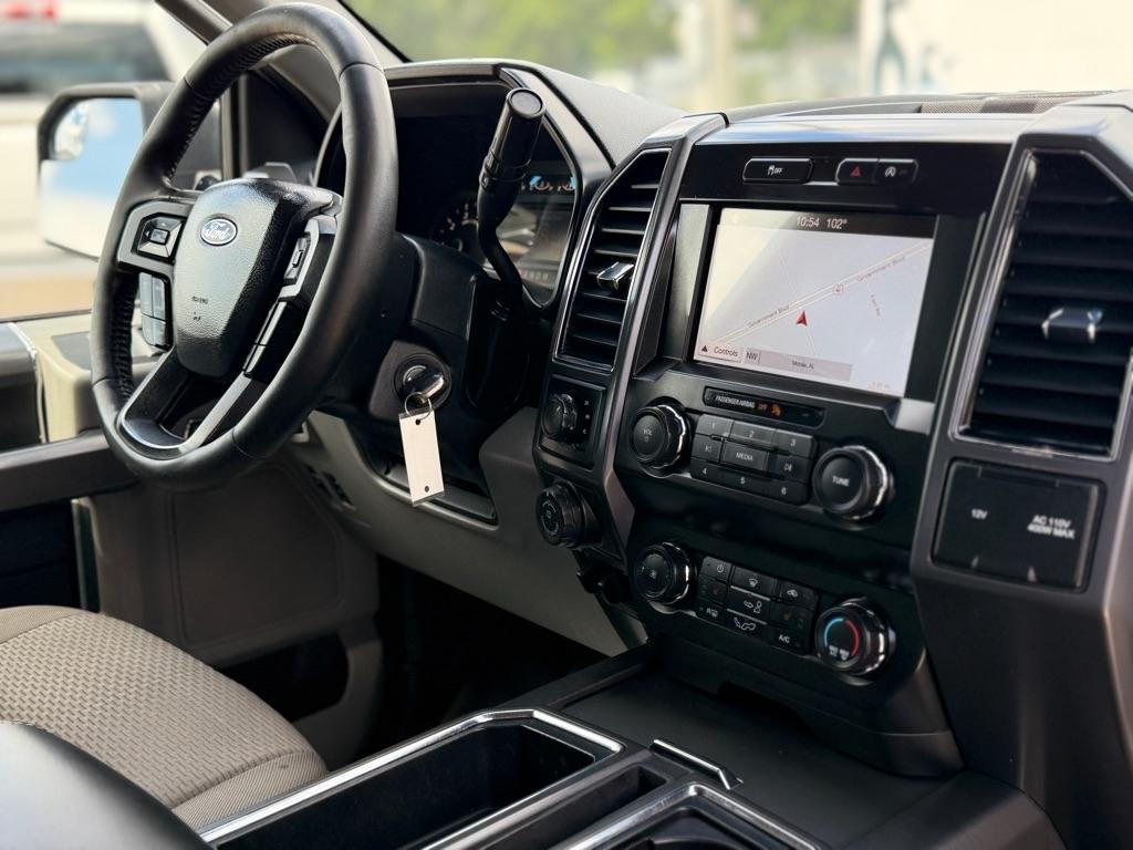 Ford F-150 XLT SuperCrew Short Bed 4WD 2019