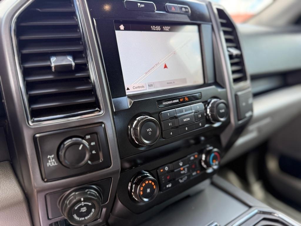 Ford F-150 XLT SuperCrew Short Bed 4WD 2019