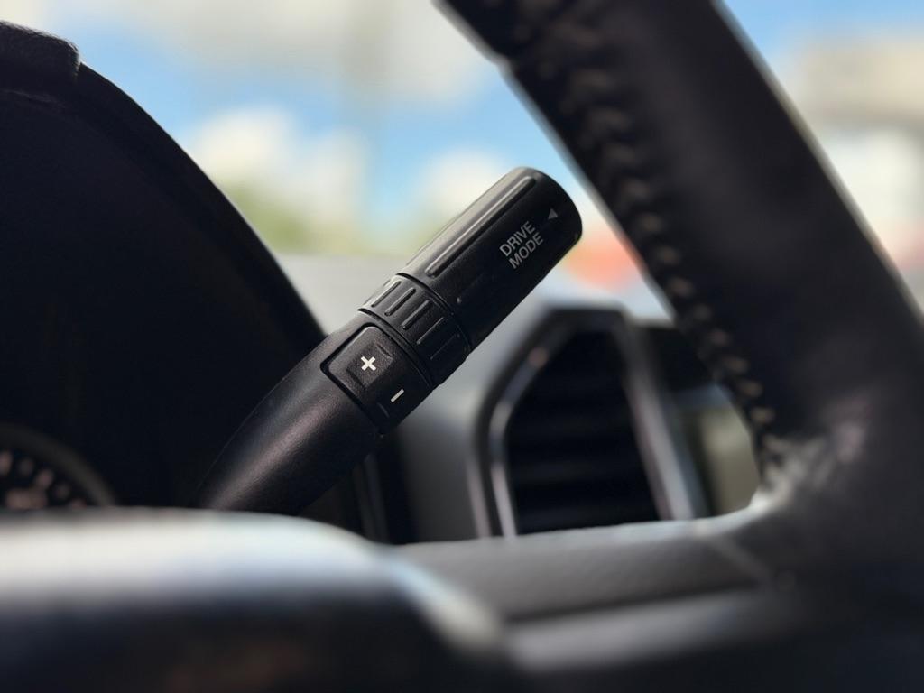 Ford F-150 XLT SuperCrew Short Bed 4WD 2019