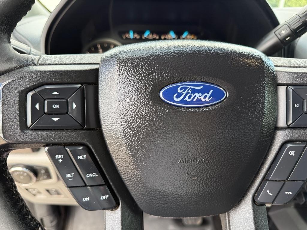 Ford F-150 XLT SuperCrew Short Bed 4WD 2019