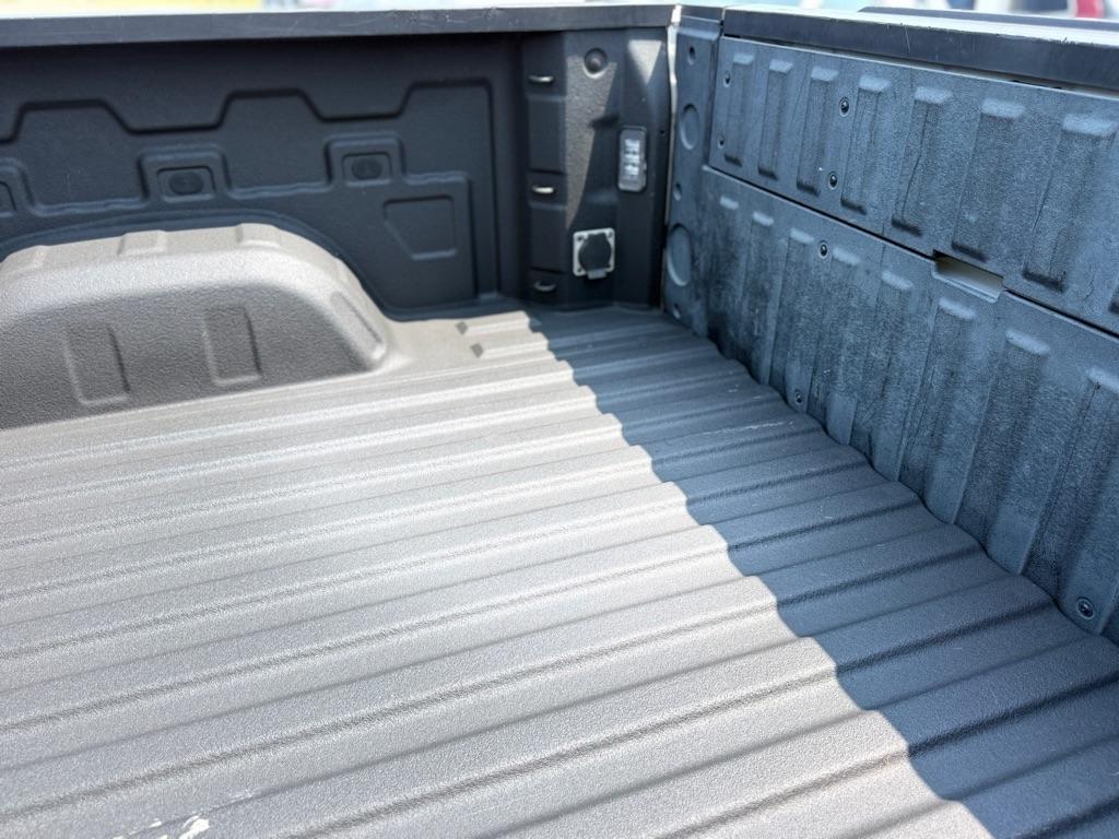 GMC Sierra 1500 4WD Crew Cab 147" AT4 2020