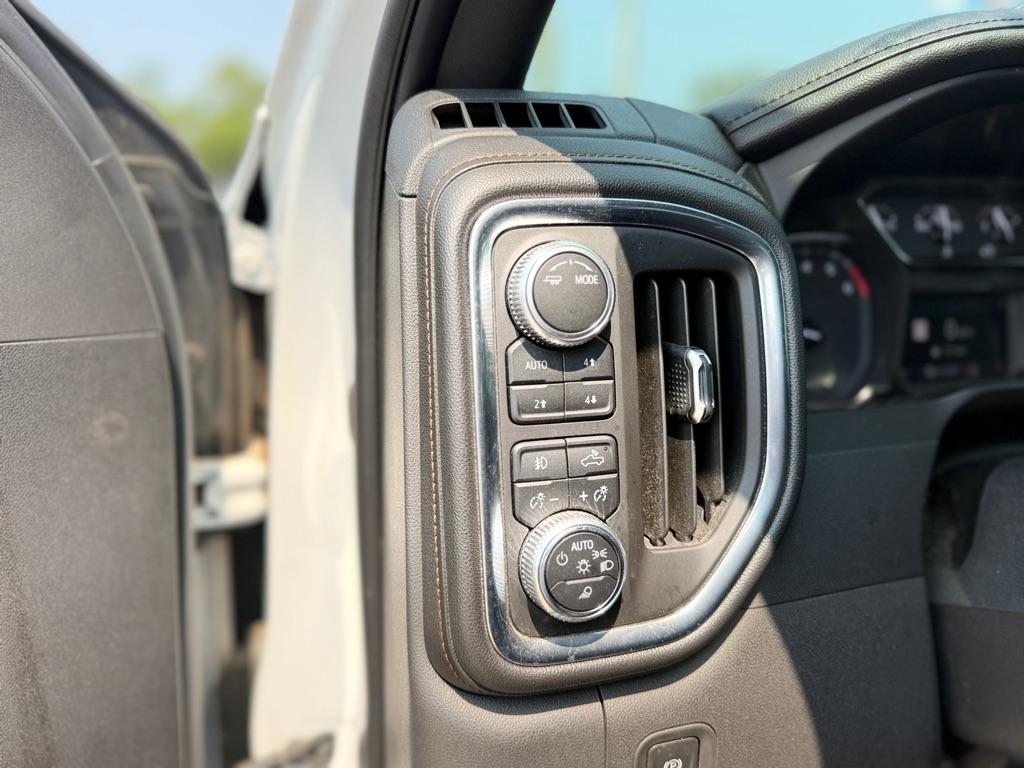 GMC Sierra 1500 4WD Crew Cab 147" AT4 2020