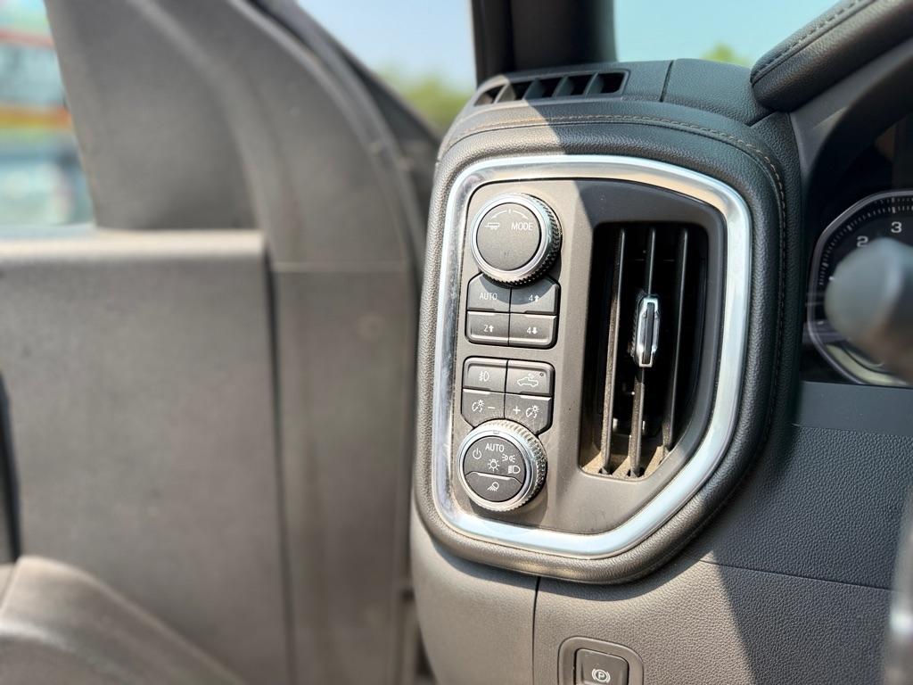 GMC Sierra 1500 4WD Crew Cab 147" AT4 2020