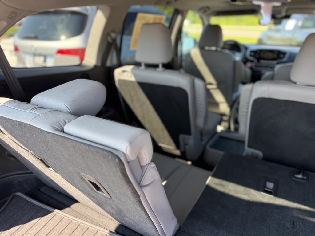 Honda Pilot Touring 7-Passenger 2WD 2020