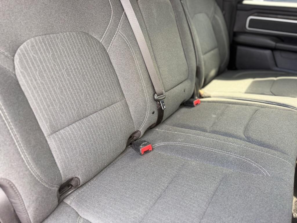 RAM 1500 Big Horn 4x2 Crew Cab 5'7" Box 2020