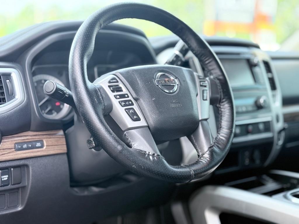 Nissan Titan 4x2 Crew Cab SV 2019
