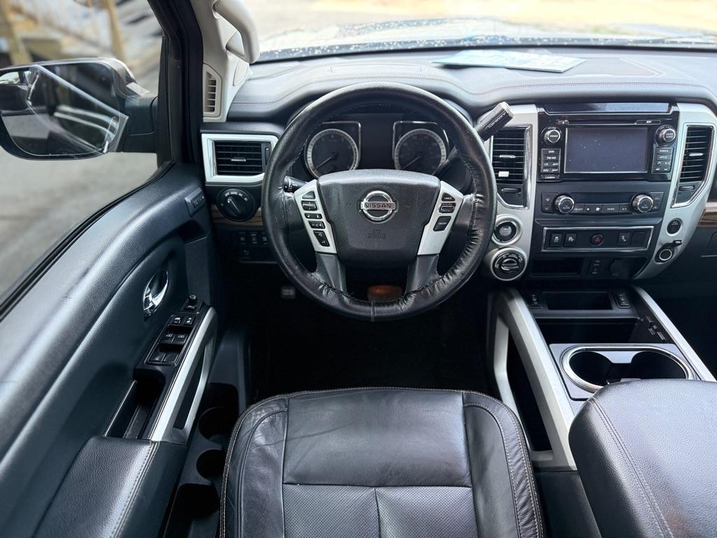 Nissan Titan 4x2 Crew Cab SV 2019