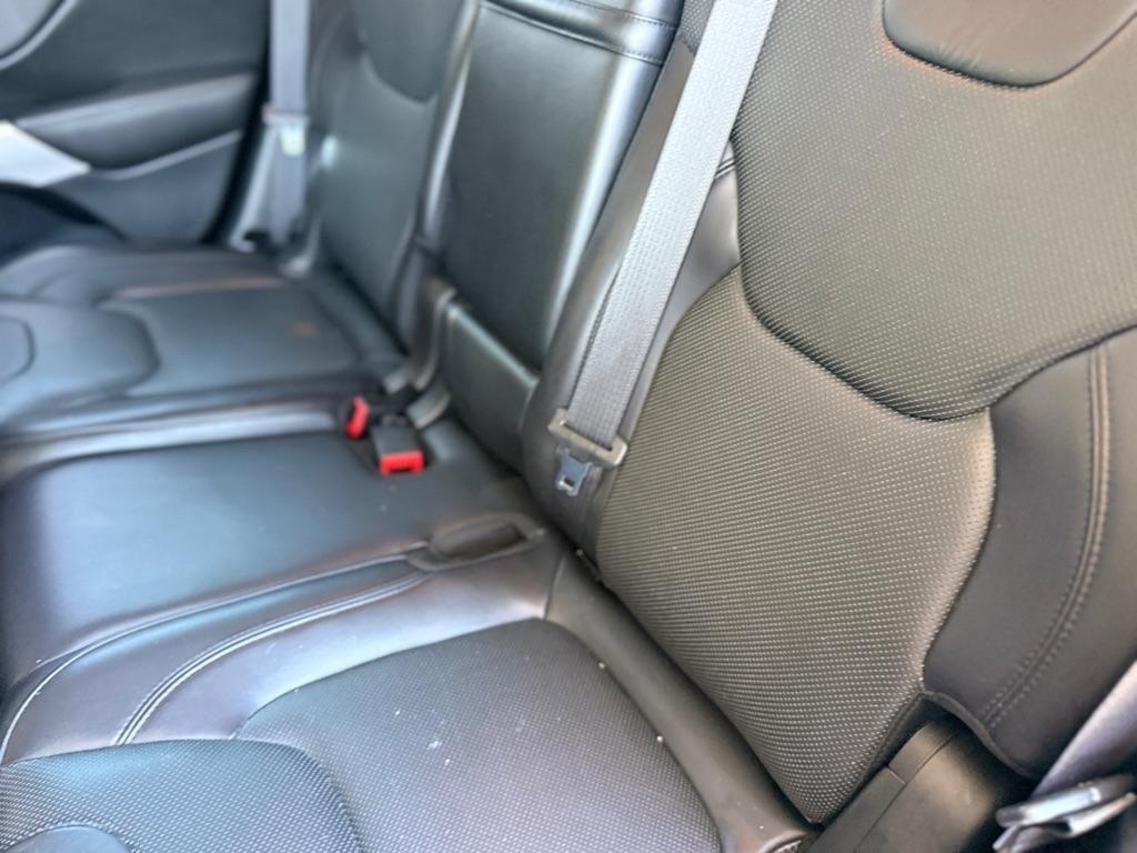 Jeep Cherokee 4WD 4dr Overland 2016