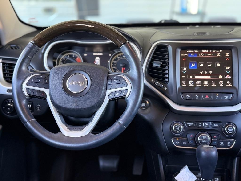 Jeep Cherokee 4WD 4dr Overland 2016