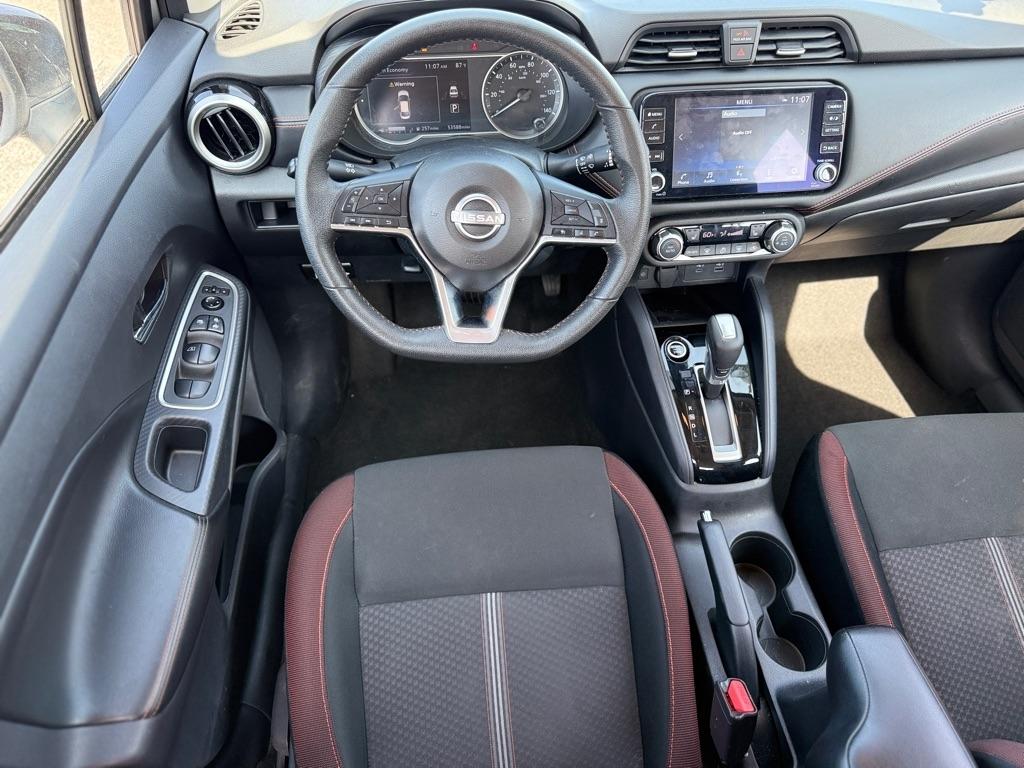 Nissan Versa SR CVT 2024
